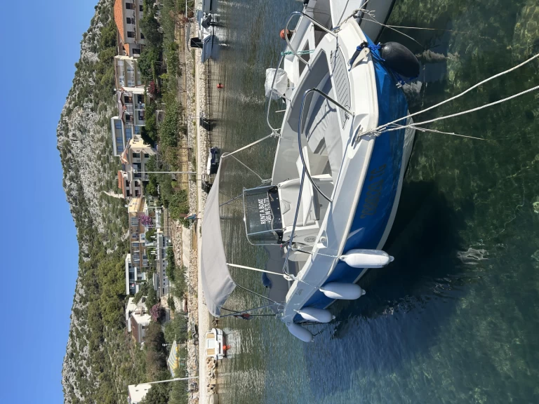 Cantiere Nautico Speedy Cayman 585 da affittare a  Trogir