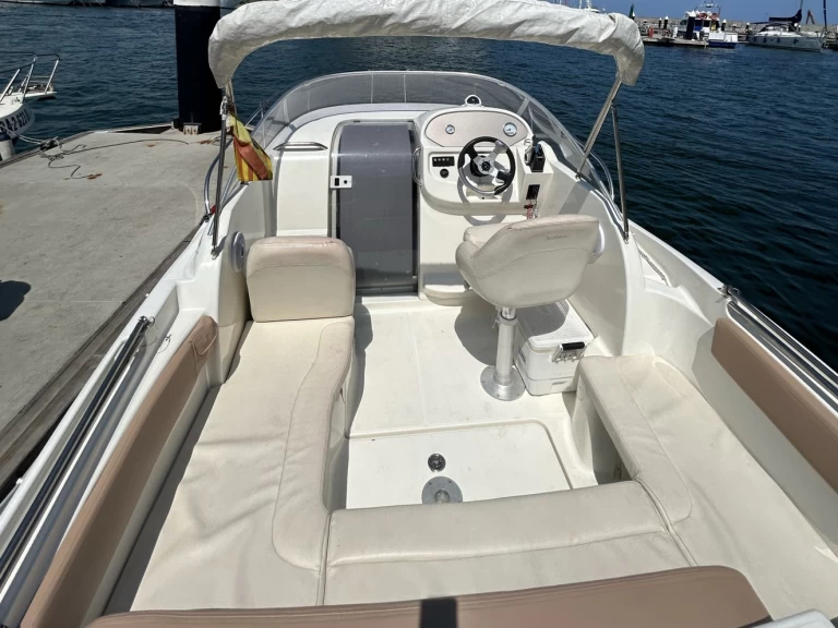 Jeanneau Leader 625 da affittare a  Palamós