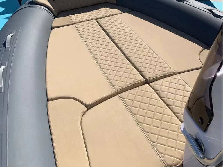 Noleggio Gommone Salpa con patente nautica