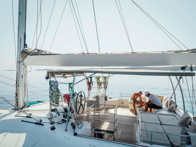 Noleggio Yacht di lusso a Spalato – Lagoon Baza