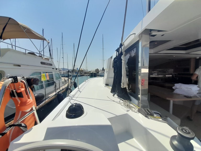 Catamarano a noleggio a Lefkáda al miglior prezzo