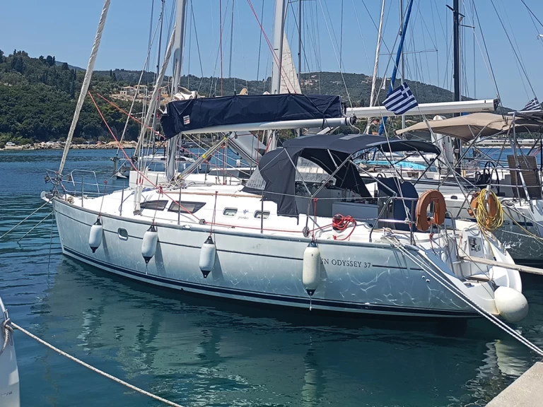 Noleggio Barca a vela con o senza skipper Jeanneau a Nikiána