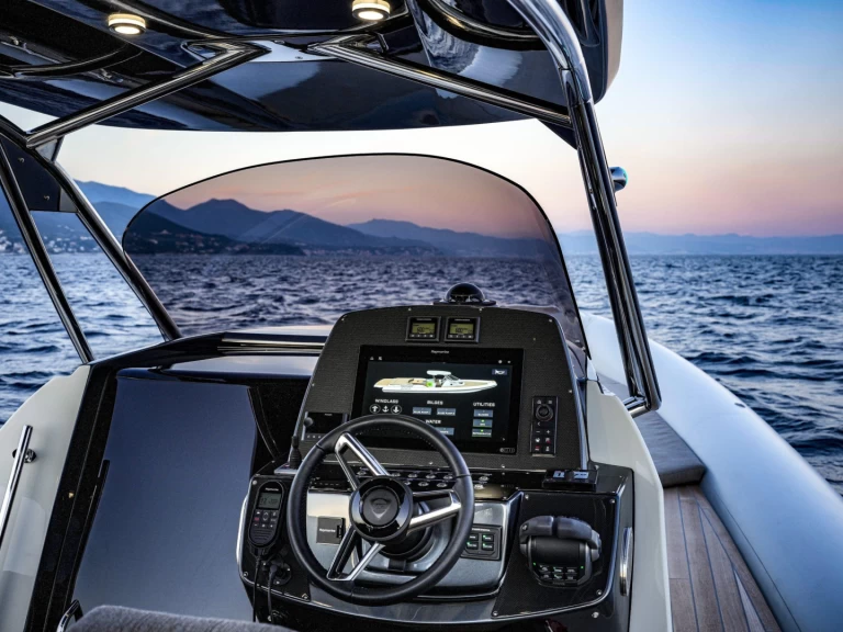 Noleggio a Ibiza Town – Sacs Strider 13 su SamBoat