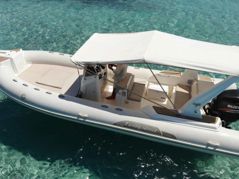 Noleggio a Ibiza Town – Capelli 770S su SamBoat