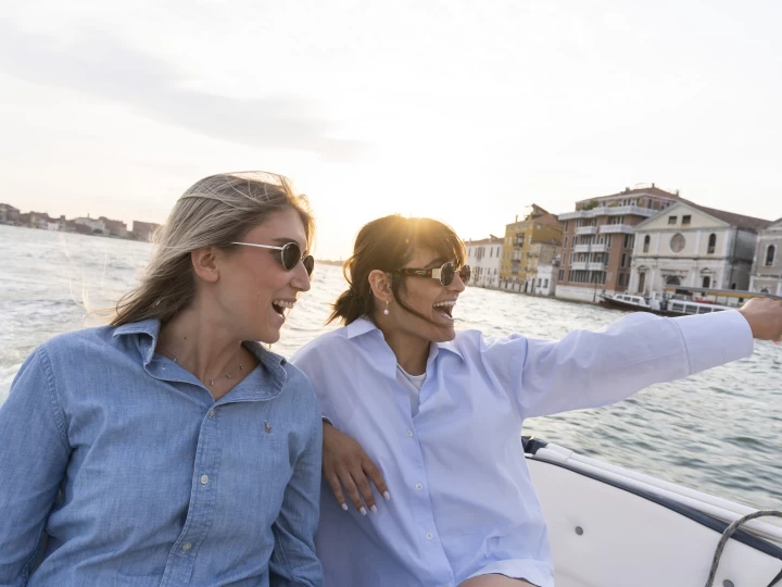 Noleggio Barca a motore con o senza skipper Brube a Mestre