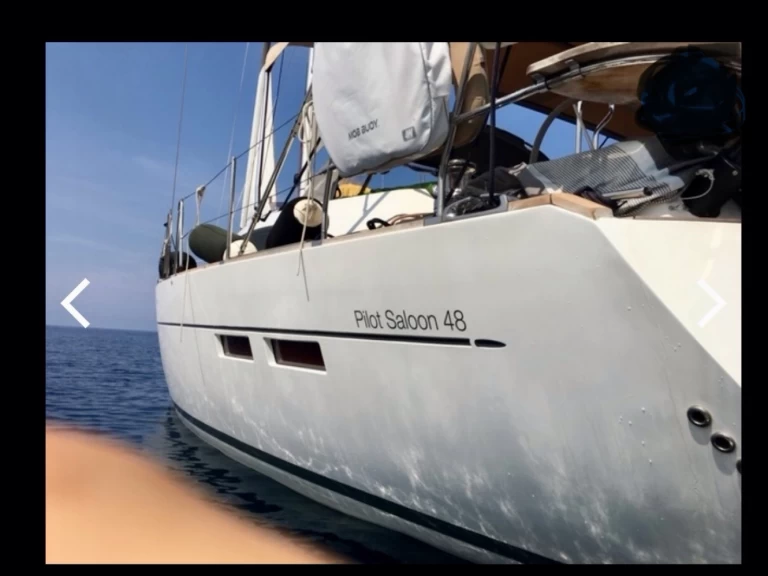 Noleggio Barca a vela Wauquiez con patente nautica