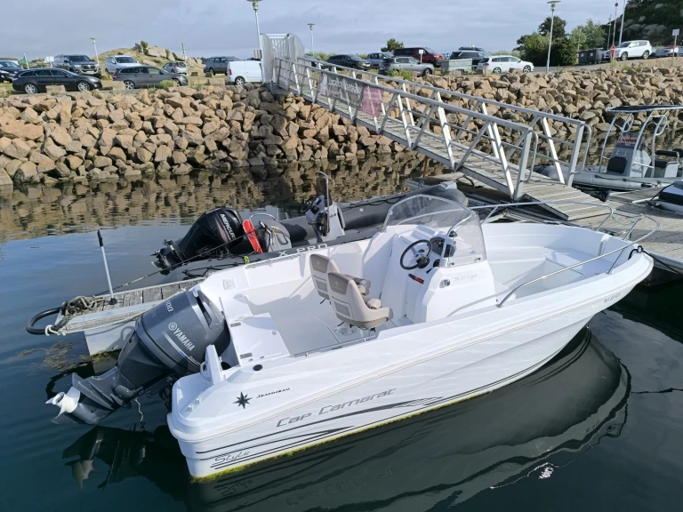 Barca a motore a noleggio a Trébeurden al miglior prezzo