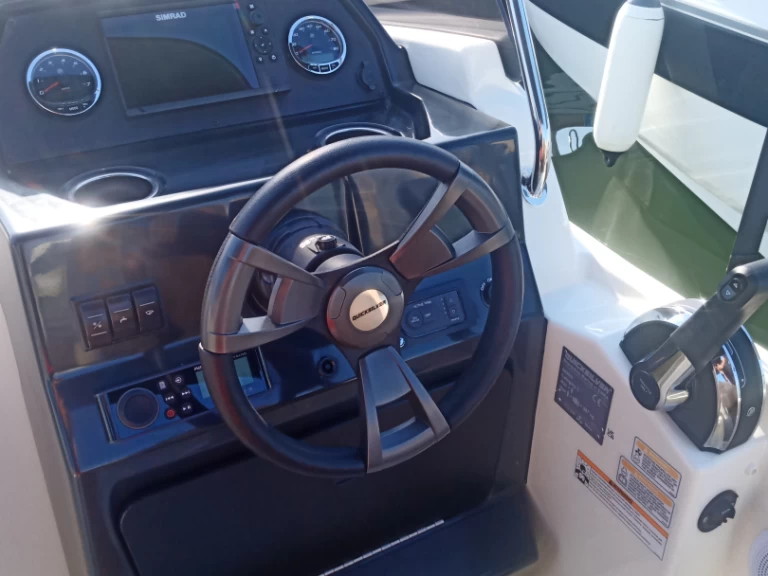 Noleggio barche Quicksilver Activ 605 Sundeck a Cambrils su Samboat