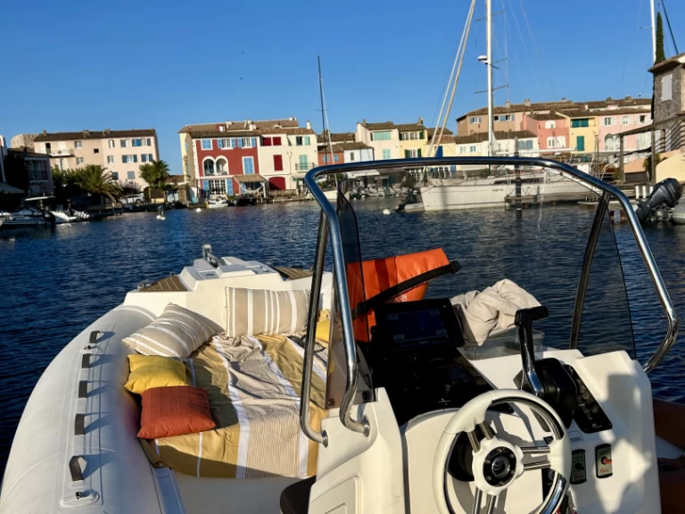 Noleggio Gommone con o senza skipper Capelli a Port Cogolin