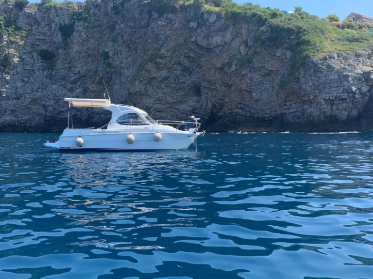Noleggio a Bar – Bénéteau Antares 7 su SamBoat