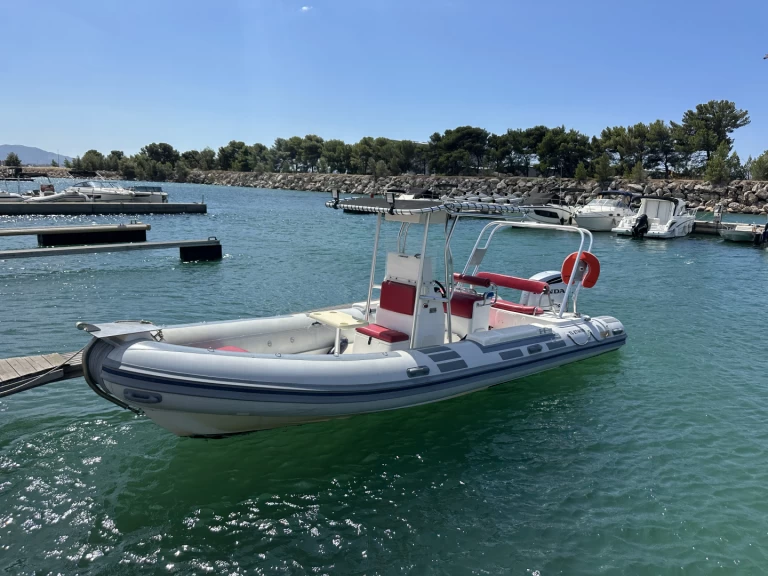 Caribe Caribe UB24 da affittare a  Marsiglia