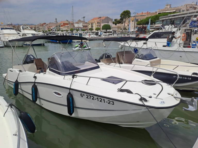 Noleggio barche Quicksilver Activ 755 Sundeck a Cambrils su Samboat