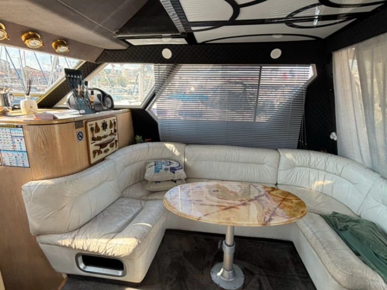 Noleggio Barca a motore con o senza skipper Gin sea a Cannes