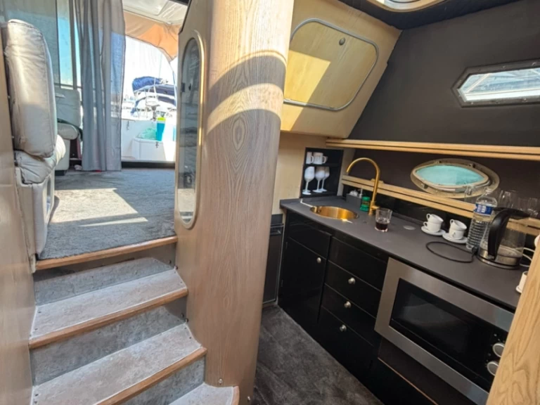 Noleggio Barca a motore Gin sea con patente nautica