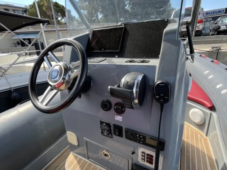 Noleggio barche Saint-Raphaël economico W7i