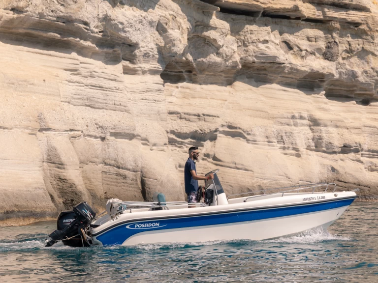 Noleggio barche Mílos economico BLU WATER 185