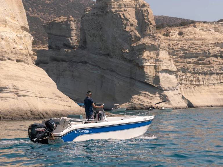 Noleggio Barca a motore a Mílos – Poseidon BLU WATER 185