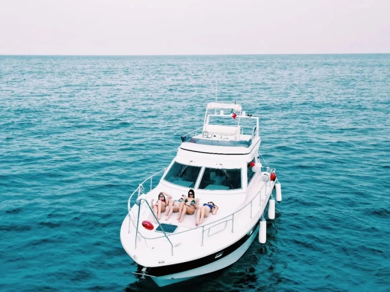 Noleggio Barca a motore a Catania – Comar Clanship 42 FB