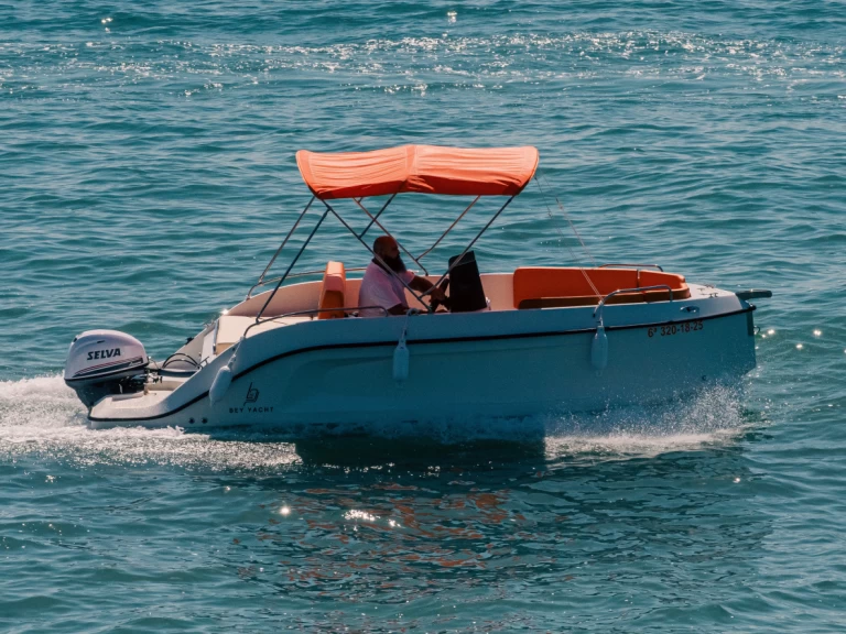 Noleggio a Puerto Marina Benalmadena – Bey Yacht 18 su SamBoat