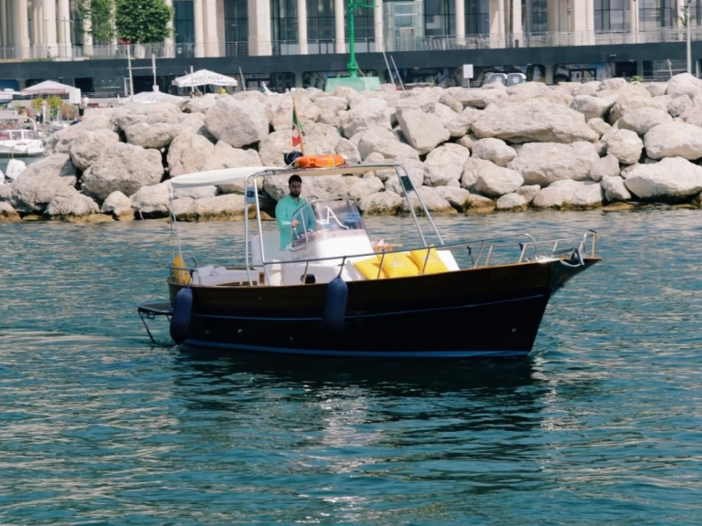 Noleggio barche Salerno economico Sorrento 7,50 open cruise