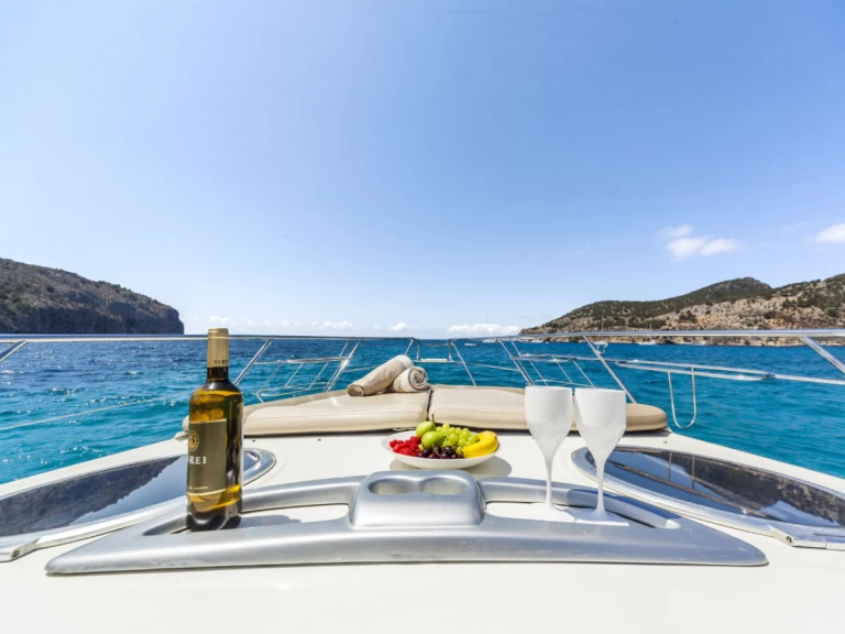 Noleggio barche Cranchi Endurance 41 a Porto-Vecchio su Samboat