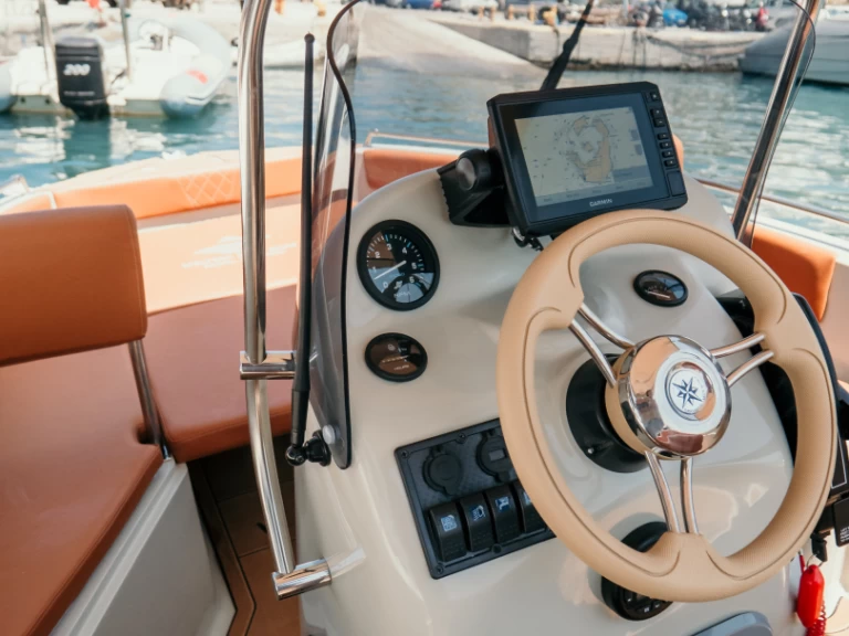 Noleggio a Vlychada – Kranitis Craft 1.F30elpt Ct 2. F4MI su SamBoat