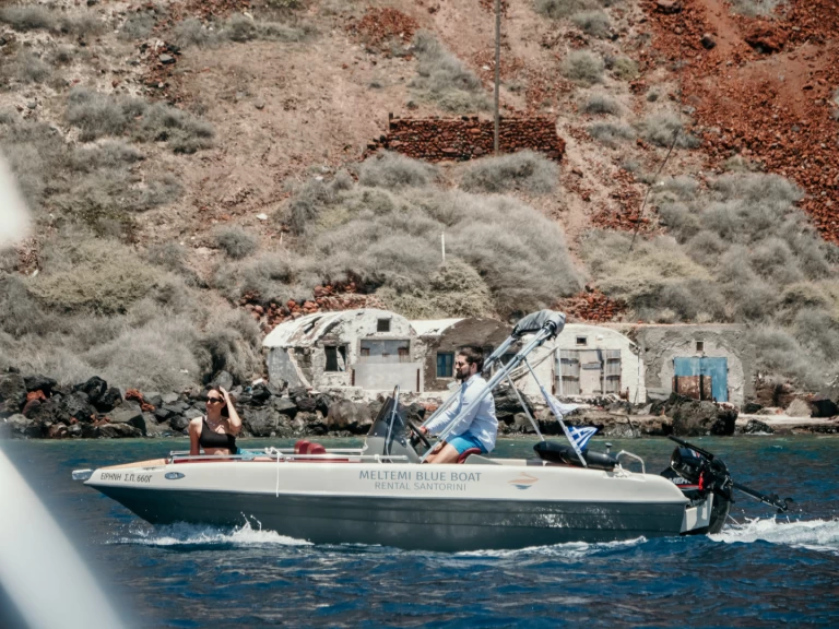 Noleggio Barca a motore a Vlychada – Kranitis Craft 1.F30elpt Ct 2. F4MI