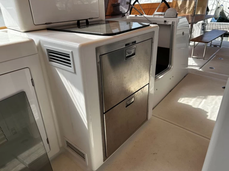 Jeanneau Sun Loft 47 da affittare a  Gouviá