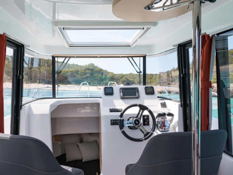 Bénéteau Barracuda 8 da affittare a  Puerto Deportivo Marina de Santander