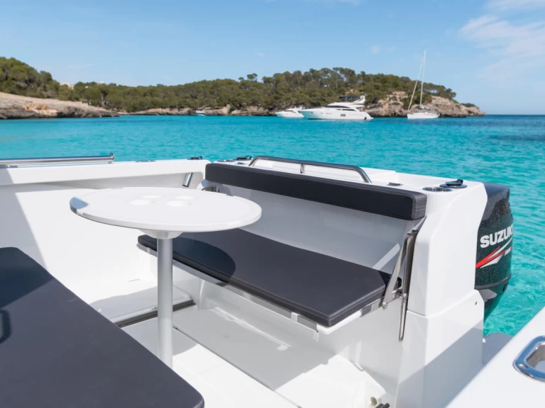 Noleggiare una Bénéteau Barracuda 8 a Puerto Deportivo Marina de Santander