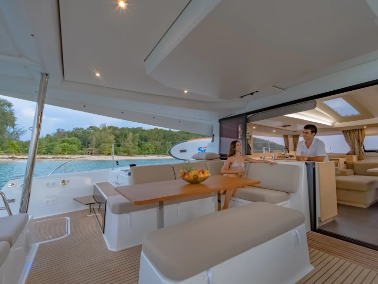 Fountaine Pajot Elba 45 da affittare a  Phuket Yacht Haven Marina