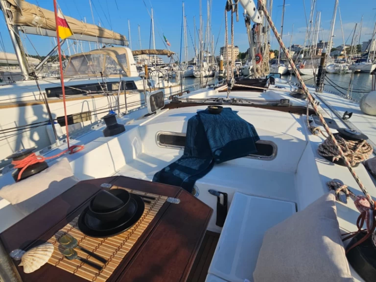 Barca a vela a noleggio a Cattolica al miglior prezzo