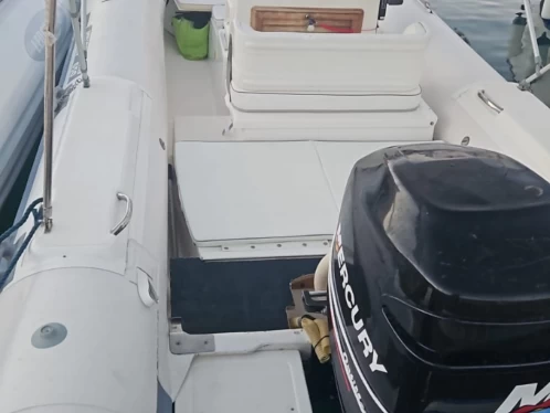 Noleggiare una Joker Boat Coaster 650 a Palermo