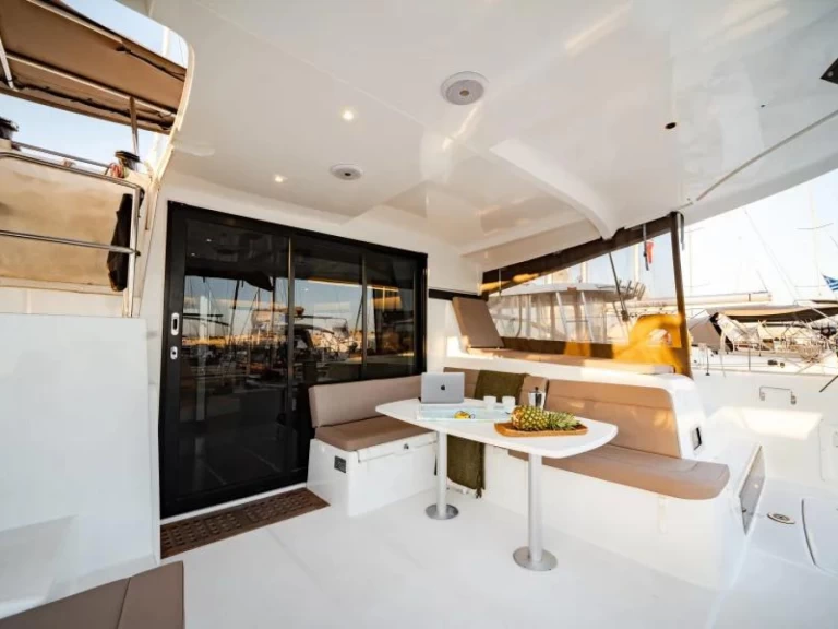 Noleggiare una Lagoon Lagoon 42 a Sant Antoni de Portmany