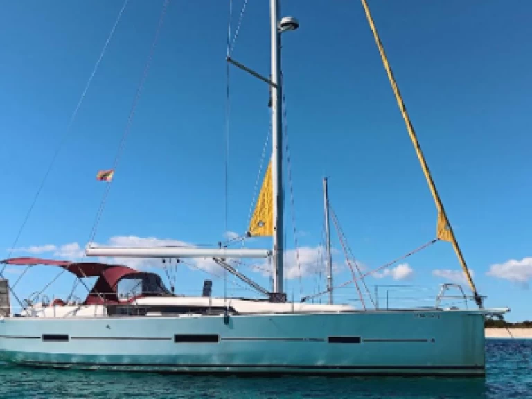 Barca a vela a noleggio a Ibiza Town al miglior prezzo