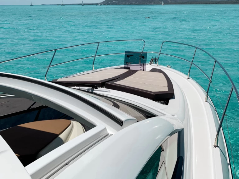 Noleggio Yacht di lusso a Tamarin – Bénéteau Gran Turismo 40