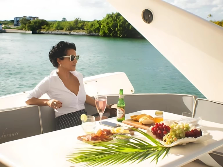 Noleggio barche La Romana economico custom