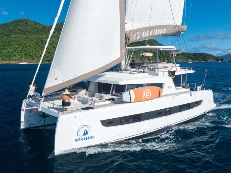 Noleggio Yacht di lusso a Isole Vergini Britanniche – Bali OCEANA