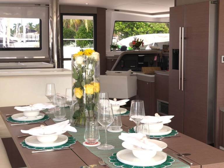 Yacht di lusso a noleggio a Nassau al miglior prezzo