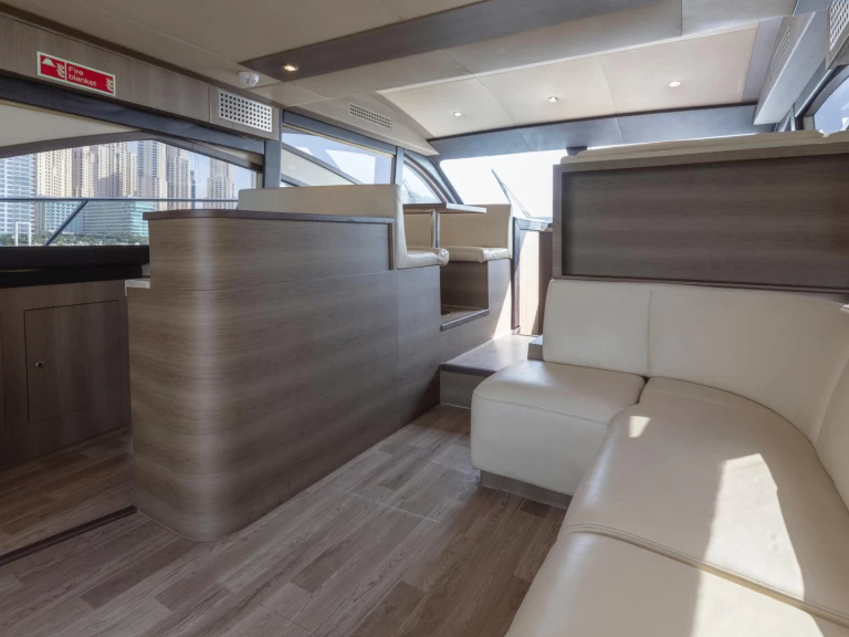 Noleggio barche Dubai Marina economico 46ft