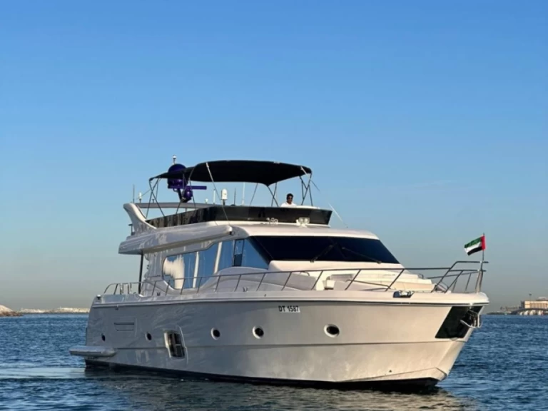 Noleggio Yacht di lusso a Dubai Marina – Mr. G Yacht Dubai Marine 82Ft
