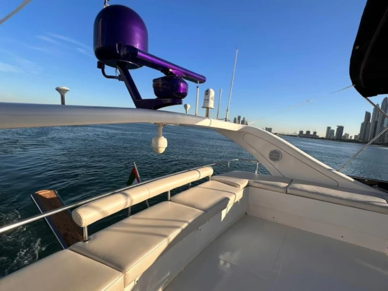 Noleggio Yacht di lusso con o senza skipper Mr. G Yacht a Dubai Marina