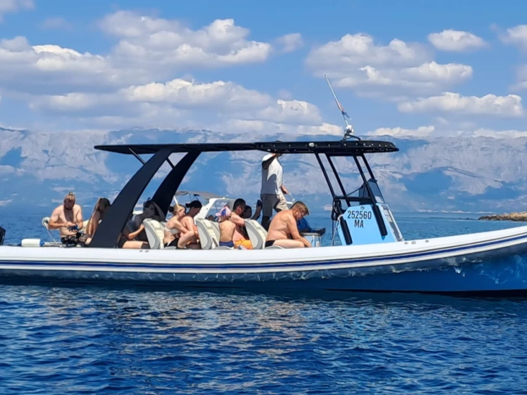 Noleggiare una Colnago Colnago 33 a Macarsca