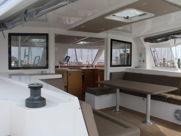 Noleggio barche Rimini economico Nautitech 40 Open 