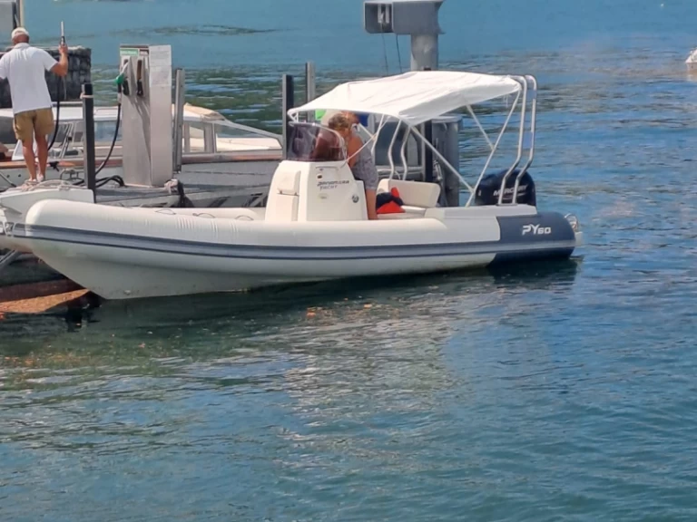 Gommone a noleggio a Como (Citta) al miglior prezzo