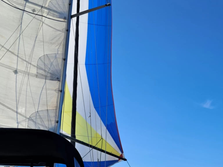 Barca a vela a noleggio a Canet-en-Roussillon al miglior prezzo