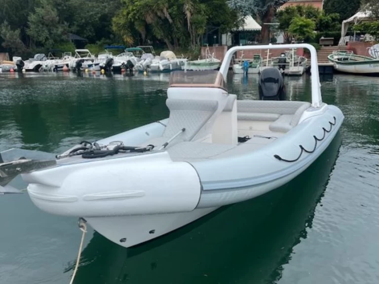 Noleggio a Mandelieu-la-Napoule – Arimar X-Cellence 730 su SamBoat