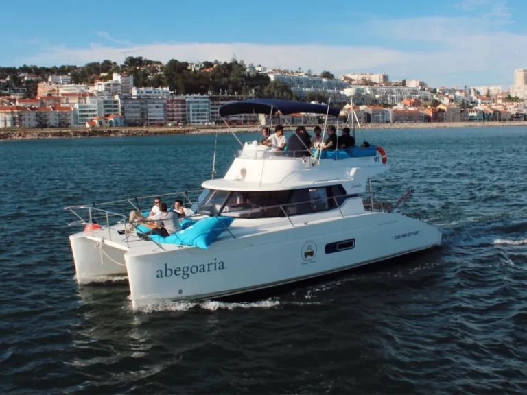 Noleggio Barca a motore a Belém – Fountaine Pajot Highland 35