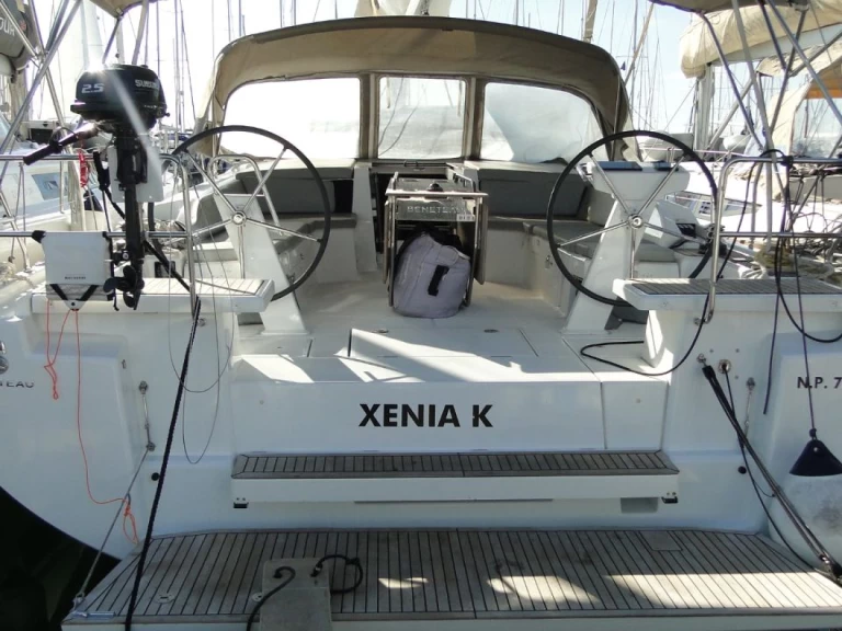Noleggio barche Bénéteau Oceanis 46.1 a Álimos su Samboat
