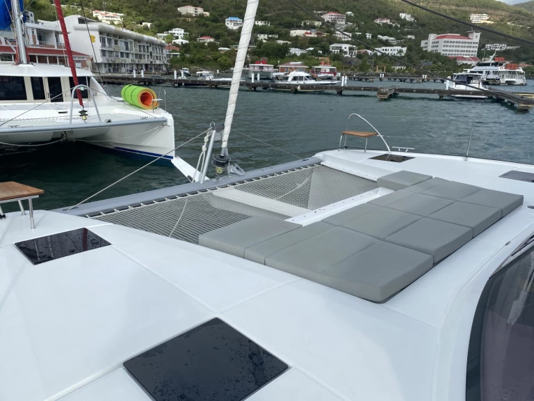 Noleggio Catamarano Fountaine Pajot con patente nautica